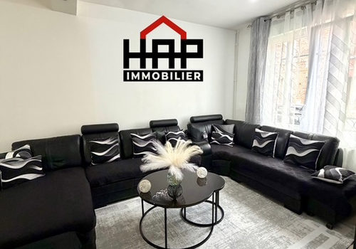 Maison de ville spacieuse de 130 m² dans un secteur recherché avec grand jardin