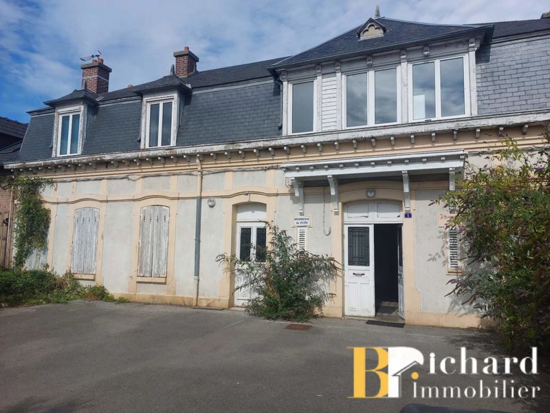 AULNOIS ONDER LAON - BELEGGINGSPAND – 6 WONINGEN