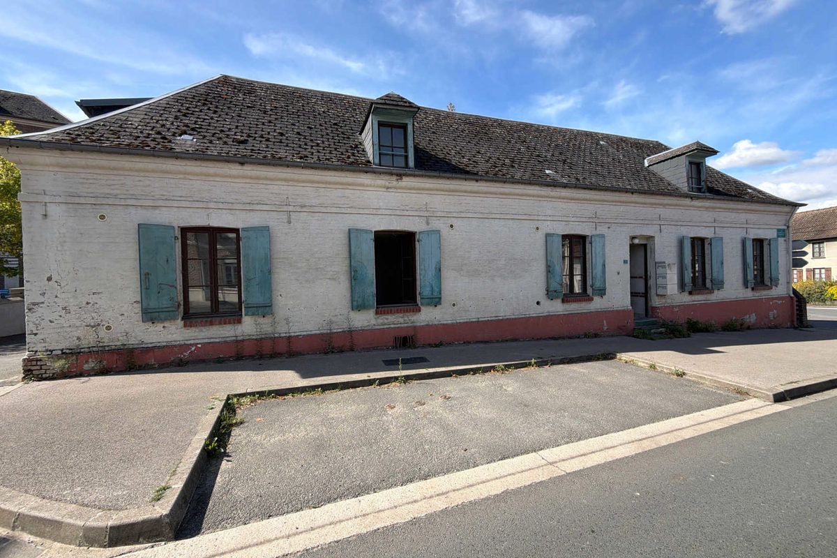 CRECY-EN-PONTHIEU, ENSEMBLE IMMOBILIER, 4 LOGEMENTS, 150m2,
