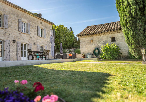 Elegant Quercy property with dovecote and swimming pool