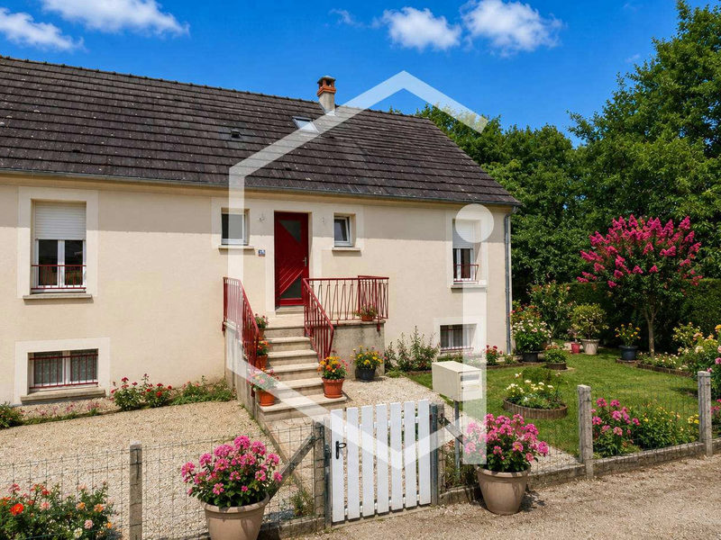Maison familiale avec sous-sol complet au cœur de Boulleret