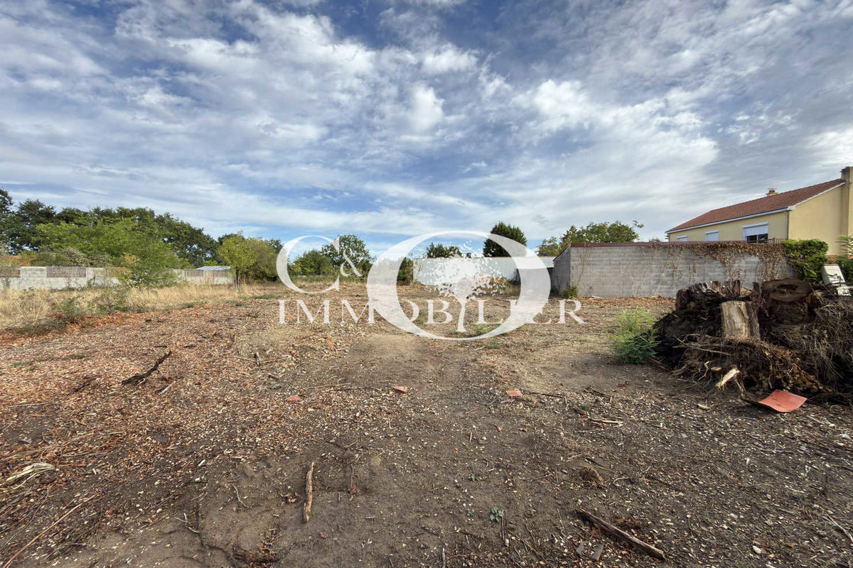 Building plot not serviced