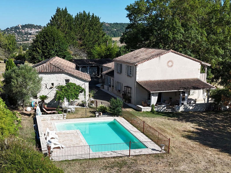 Charmante maison de campagne avec maison d'amis, piscine et