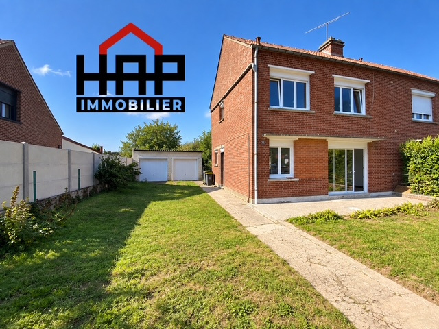 Semi-detached house with 2 garages, garden and 3 bedrooms