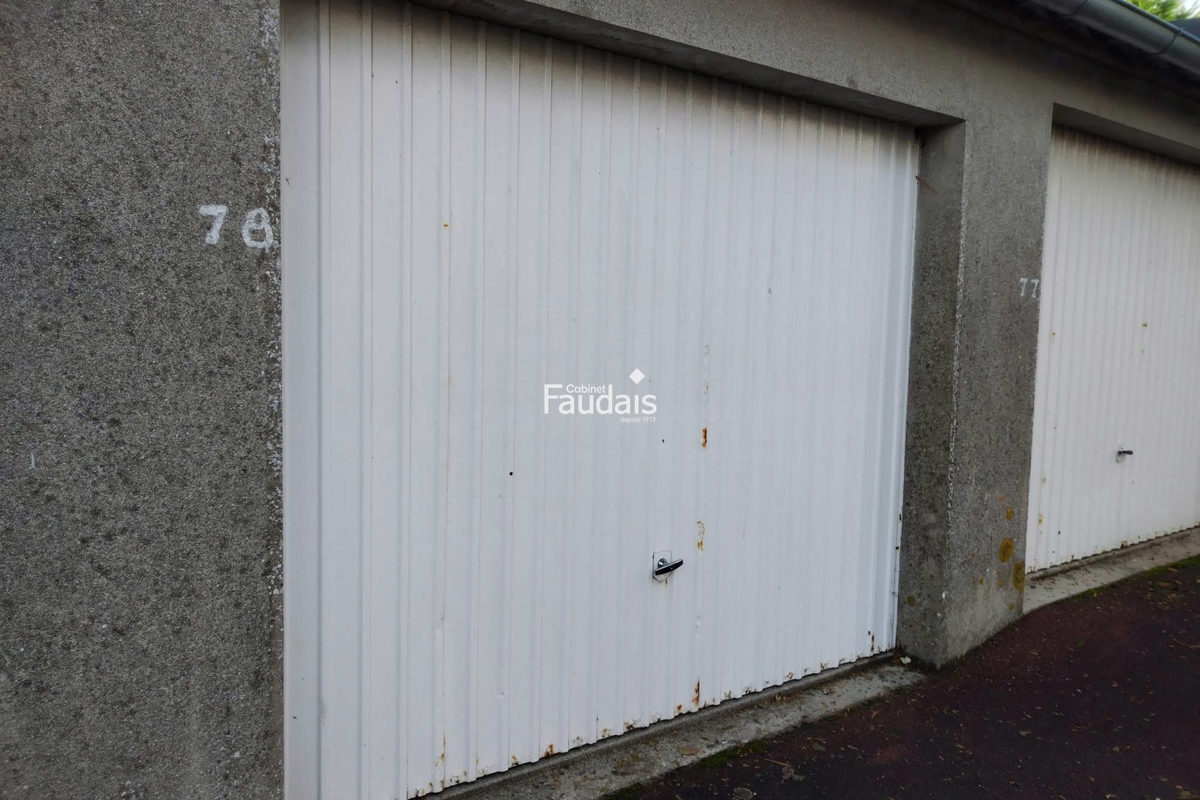 Parking/garagebox van 15 m² in Coutances
