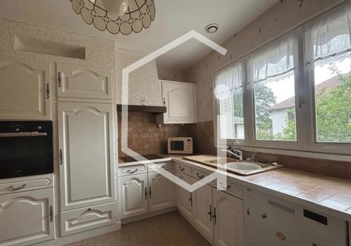 Ensemble de deux maisons - Terrain de 850m2 - Dépendance