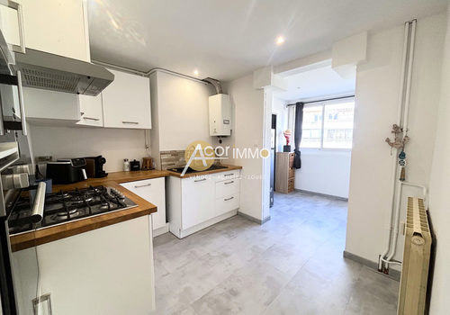 TOULON AGUILLON - Charming 2-bedroom apartment of 62m2 in perfect condition