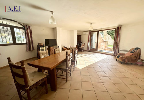 Six Fours les Plages - Ground floor villa with garden and parking