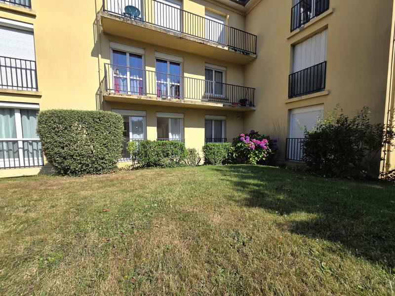 Apartment - BAYEUX - 62m2 - Ground floor - Parking