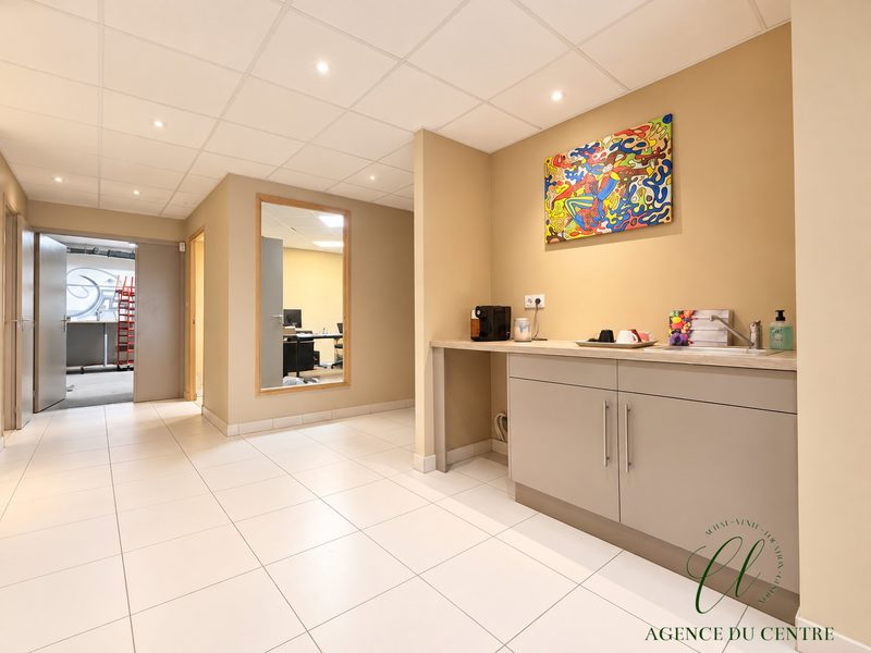 Nice Pasteur : local commercial – 265 m² – 6 parkings