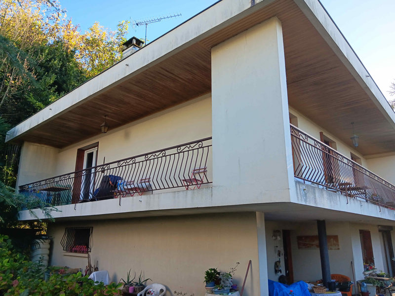 House sold on a life annuity with occupant free