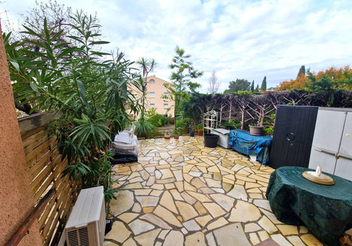 Appartement op de begane grond met groot terras
