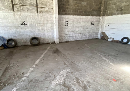 PARKING SPACE IN IDEAL MOTORCYCLE GARAGE CASTELNAUDARY TOWN