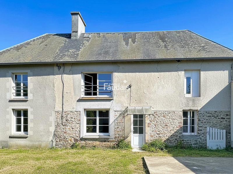 Maison isolée sans voisin à St Patrice de Claids terrain 5000