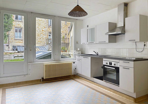 Bright 115 m² apartment with terrace, cathedral view
