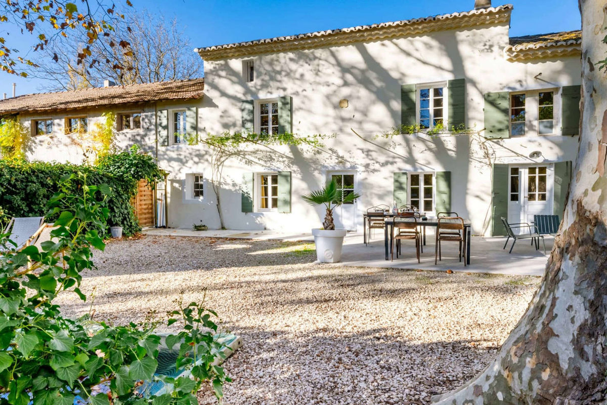 Charmante boerderijen tussen de Luberon en de Monts de Vaucluse