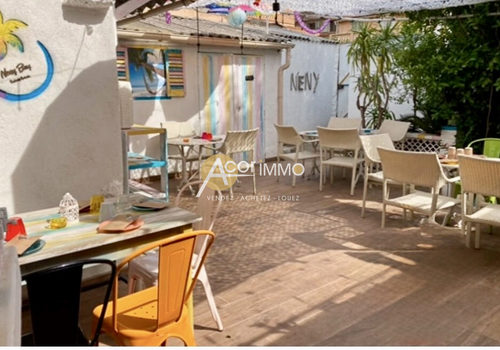 Restaurant van 150 m2 in Toulon met binnenplaats