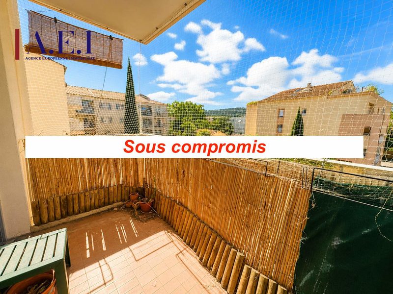 *Appartement T2 à rénover*
