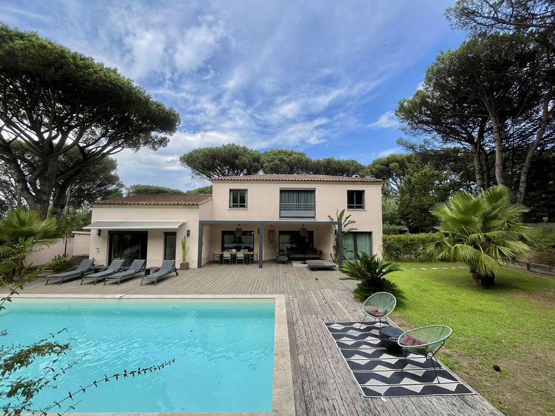 Gassin Proche de Saint-Tropez et des plages de Pampelonne