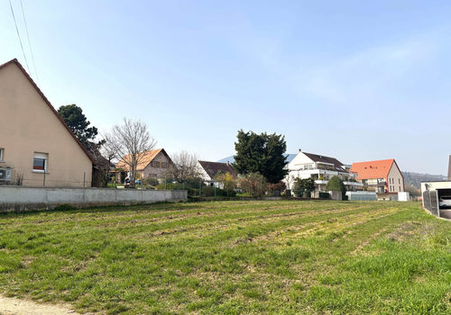 BARR: 18.44 ares: Flat building plot in a subdivision