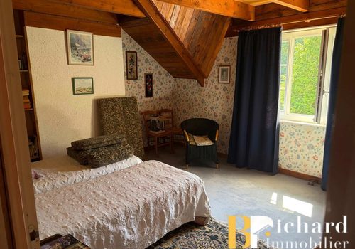 FOR SALE – LIFE ANNUITY OCCUPIED – URCEL ()