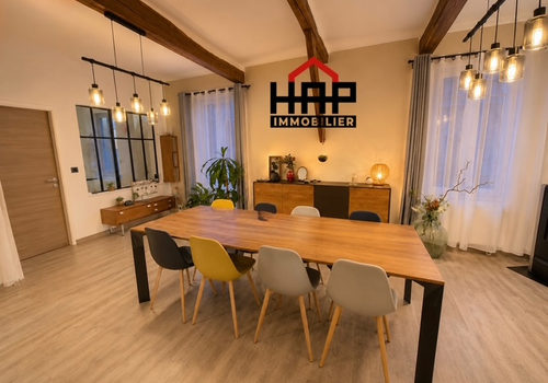 Langgevelwoning met tuin, garage en parkeerplaatsen