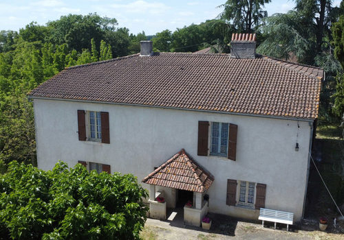 Belle maison quercynoise en pierre de 165 m2 à restaurer avec