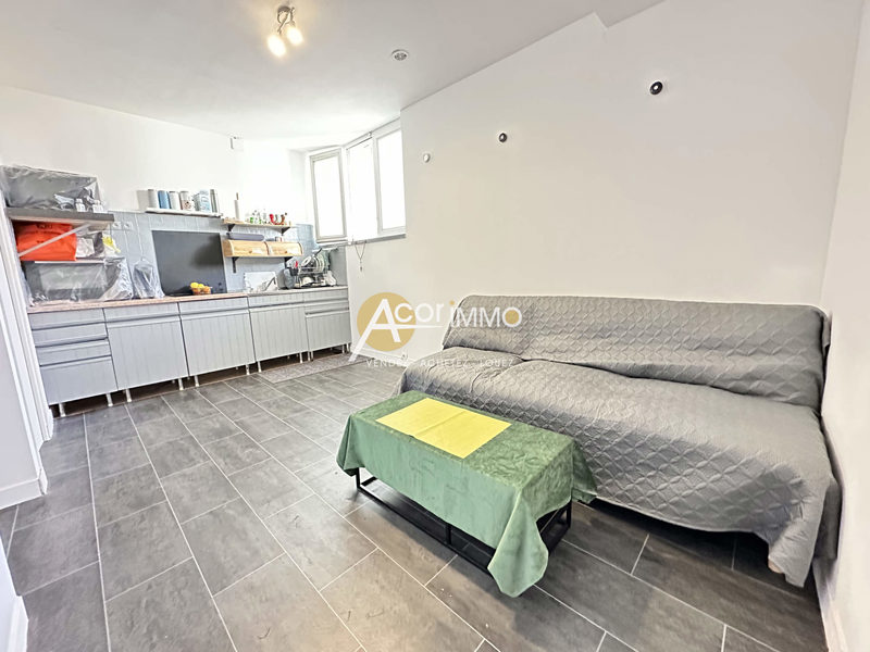 Local commercial - Appartement T2 - 54,6 m² - Garage