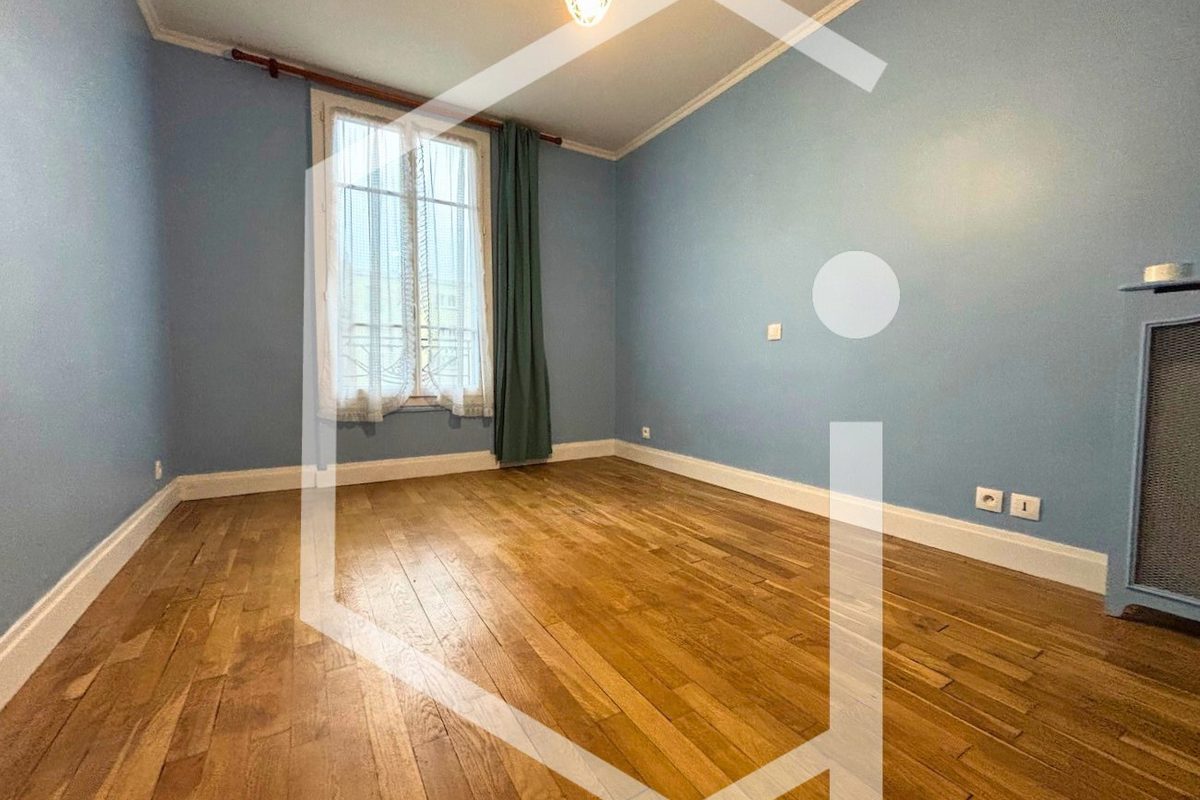 Charming 2-room apartment La Garenne-Colombes 3rd floor + cellar