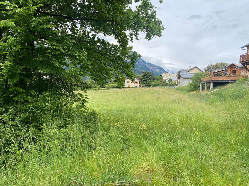 TERRAIN CONSTRUCTIBLE ET VIABILISÉ DE 1233 M2