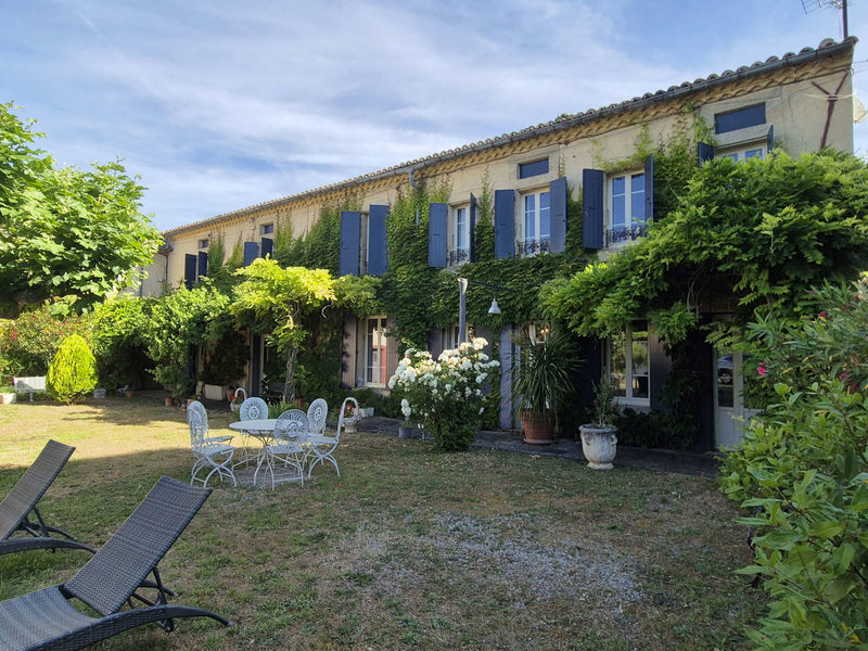COMMUNE DE FANJEAUX PROPRIÉTÉ 11 GRANDES CHAMBRES DÉPENDANCE