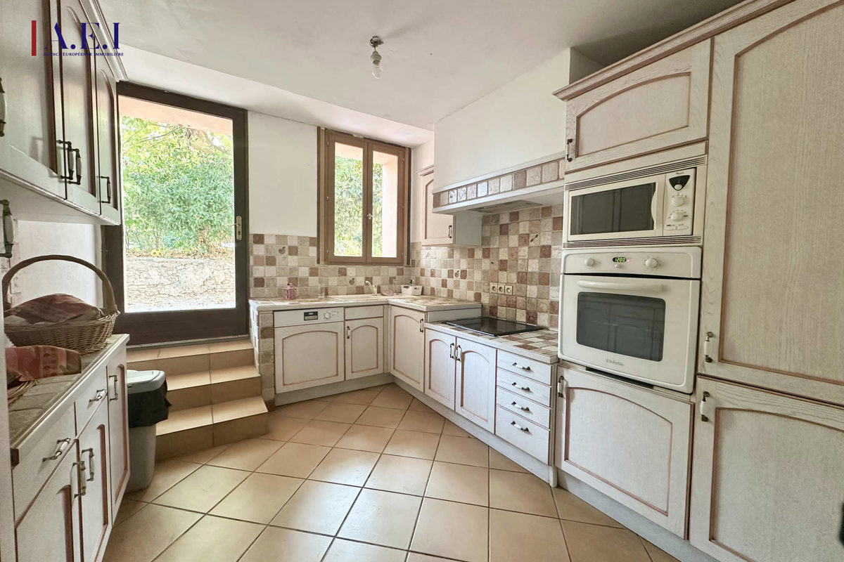 Six Fours les Plages - Ground floor villa with garden and parking