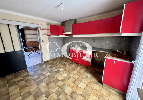 Maison - 5 pièces - 483 m² de terrain