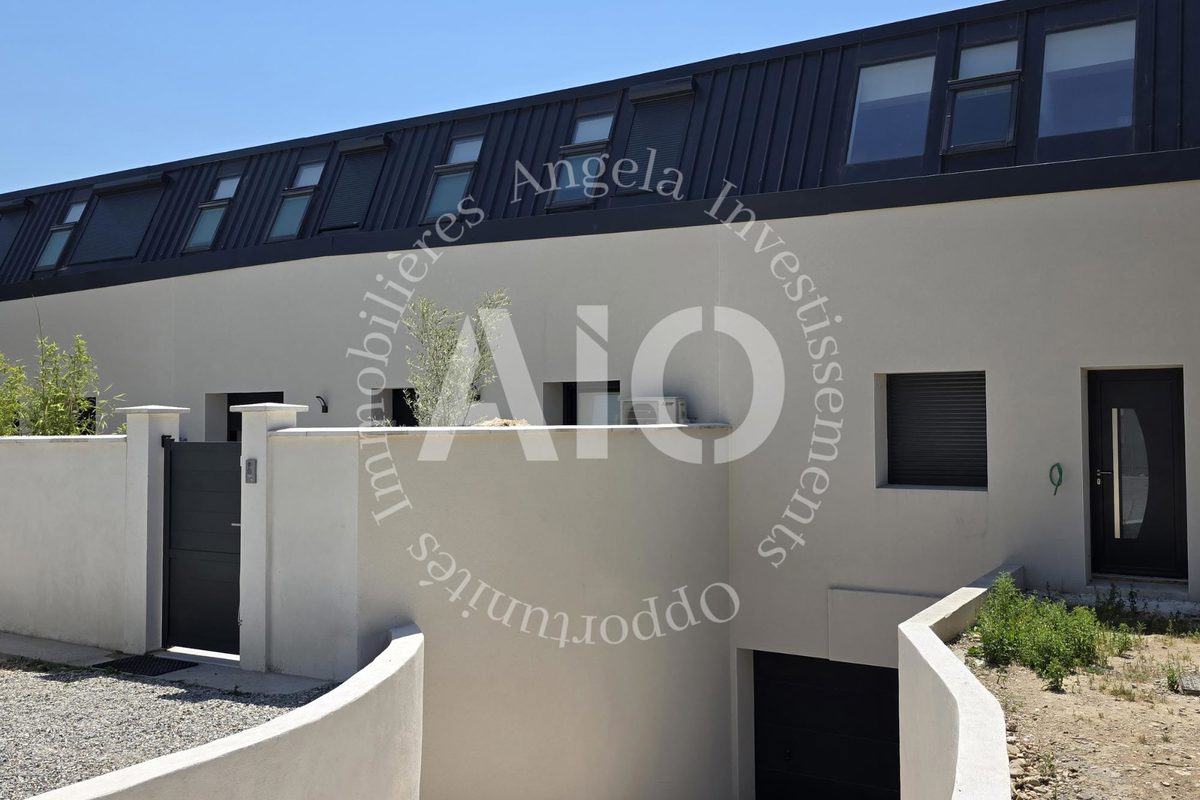 Superbe duplex T5 de 190 m² avec terrasse et piscine - Romans