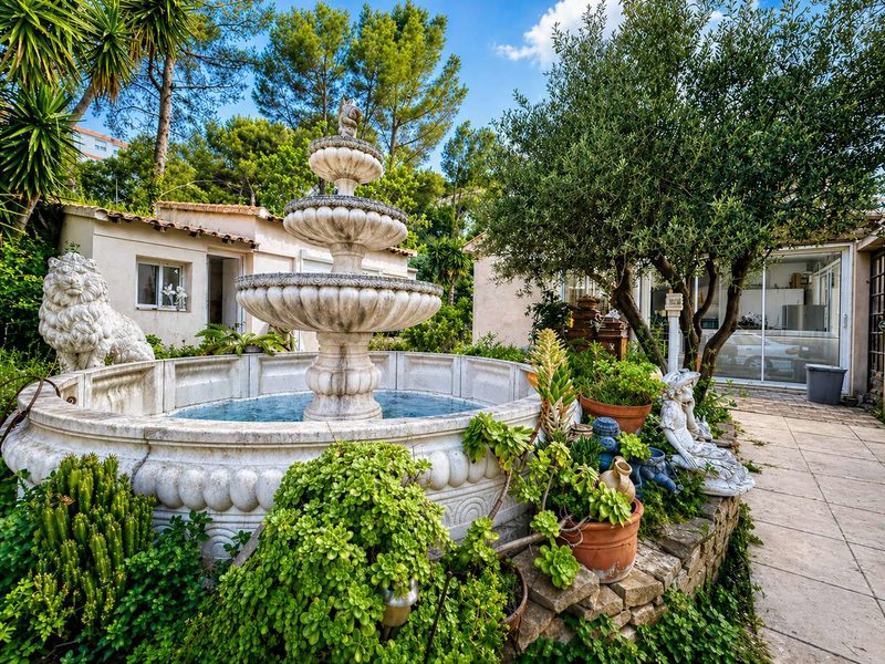 Maison avec 2 studios proche corniche Tamaris