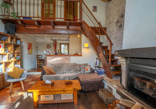 Charming house in the heart of the village, with patio, terrace and more