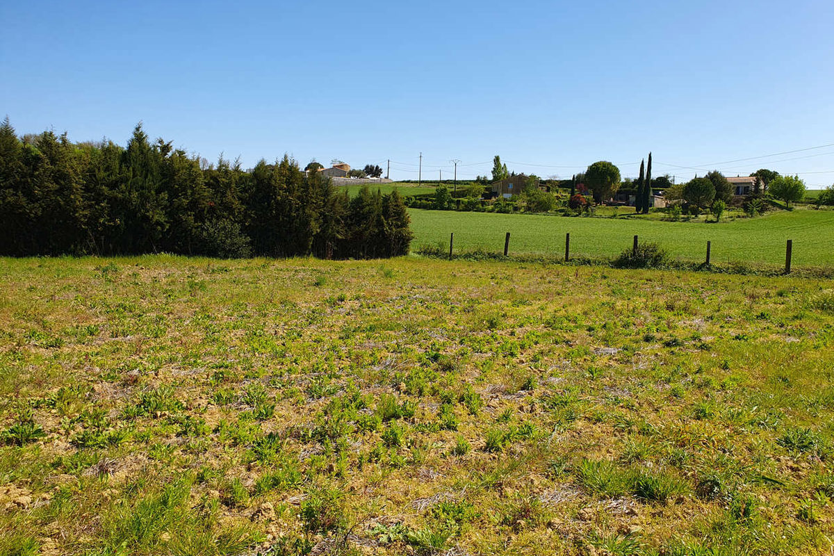 BUILDING PLOT OF 1361 M2 5 MINUTES FROM CASTELNAUDARY
