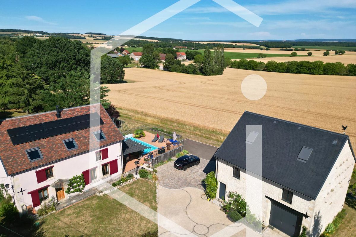 Renovated character house with swimming pool, barn and breat