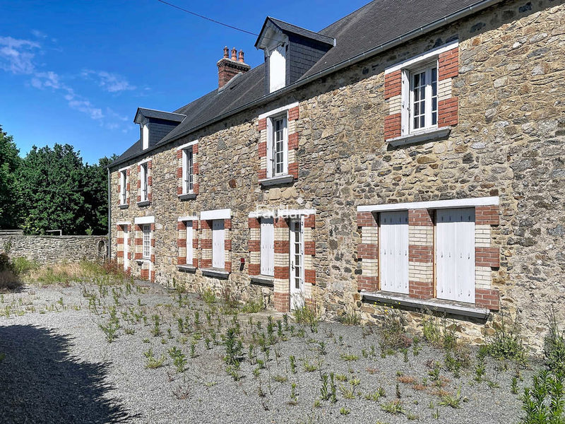 Stone house of 159 m² with 4 bedrooms, outbuildings and terracing