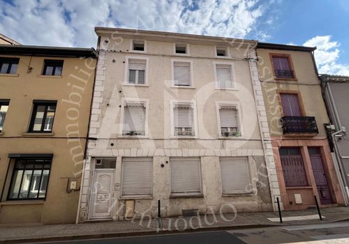 For sale Charming 35 m2 apartment on the 3rd floor located