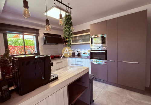 Contemporary T4 villa of 115m2 fully renovated, for two
