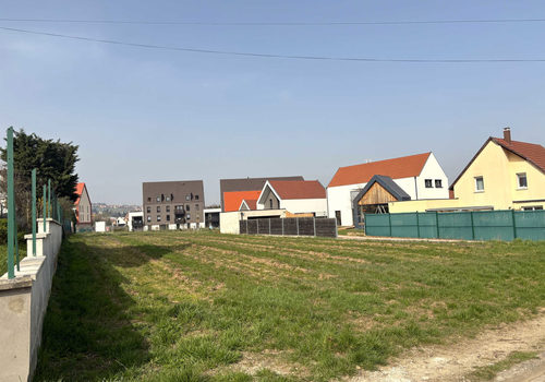 BARR: 18.44 ares: Flat building plot in a subdivision
