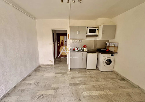 STUDIO 17 M2 HYÈRES LES PALMIERS