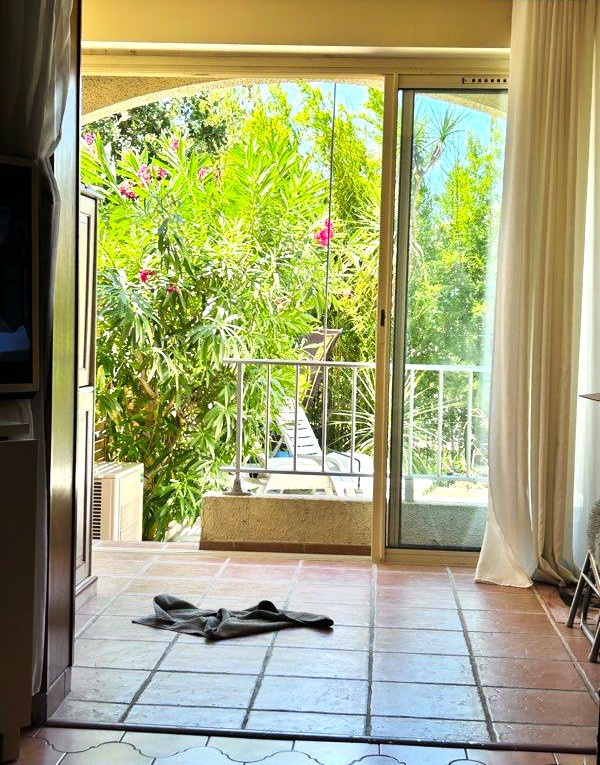 Appartement op de begane grond met groot terras