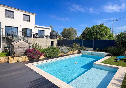 Sanary - Recent house with swimming pool