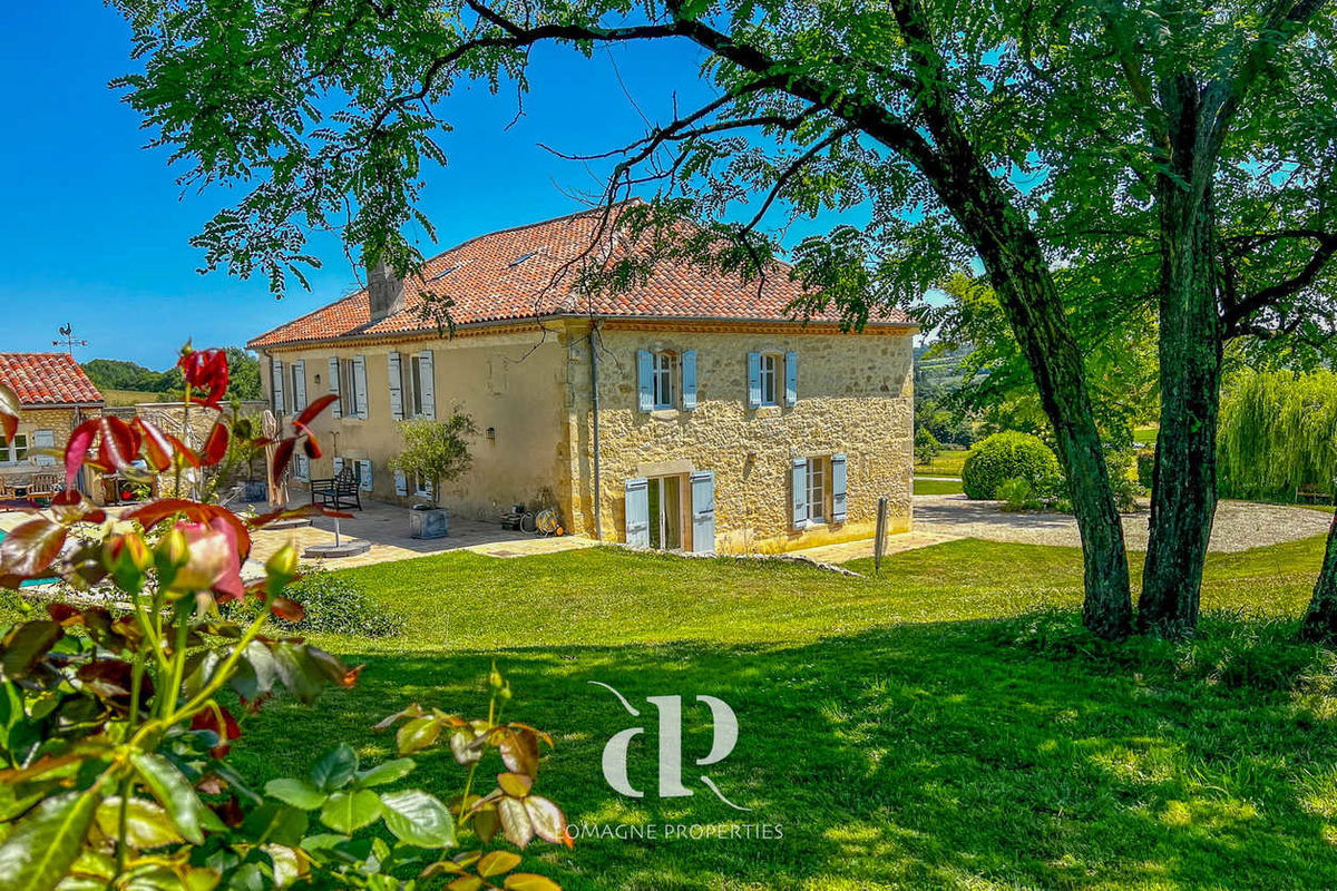 Beautifully Spacious Stone House on 4 Hectares of Wildflower