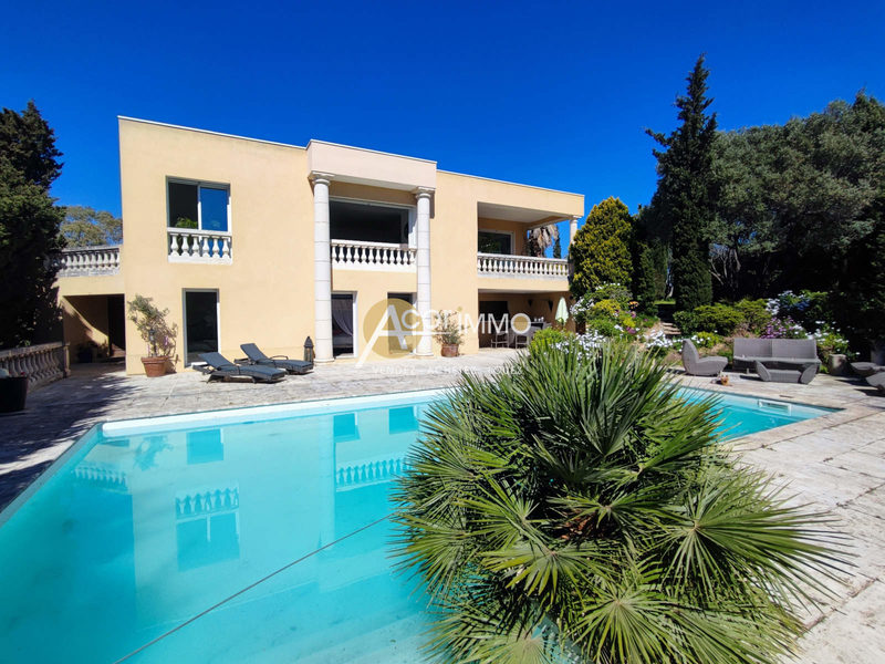 LA SEYNE SUR MER, propriété de 200 m2 sur 5800 m2 bien clôturée