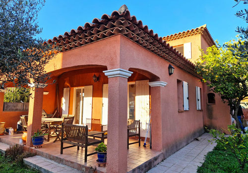 Traditional 4/5 bedroom house